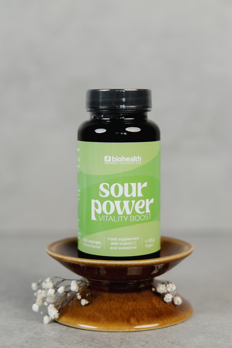 Braunglas mit grünem Sour Power Etikett